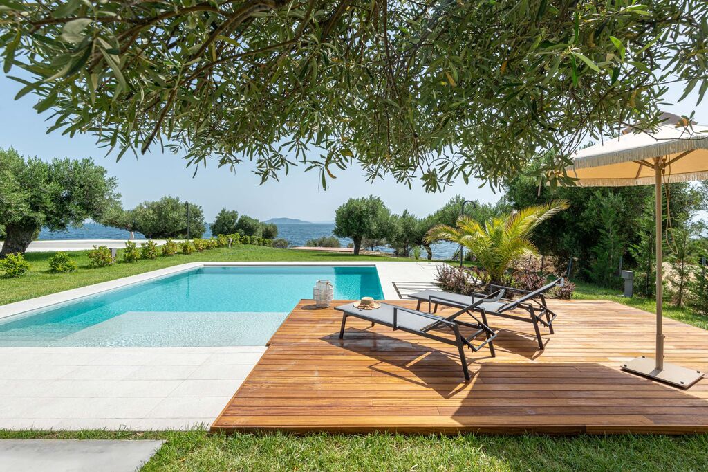 LURIAHOMES_POOL_A_4