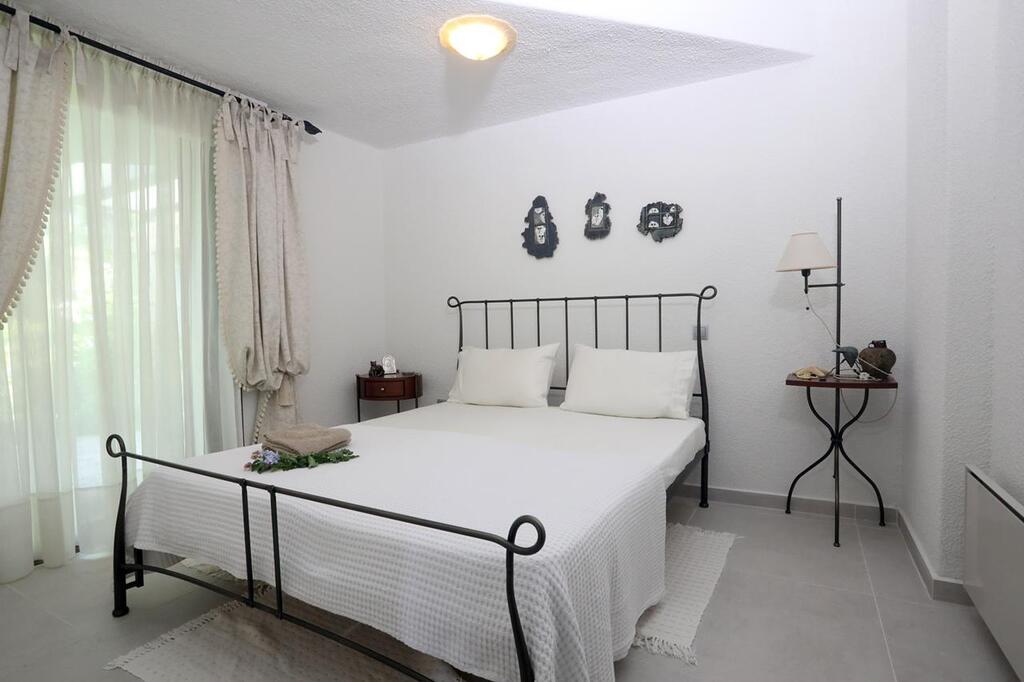 Sani Stavronikita, Kassandra, Chalkidiki, 19
